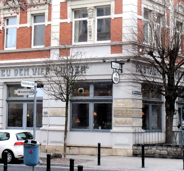 »Zu den Vier Linden« – Wirtshaus, Szenelokal, Eckkneipe 20130220084520#1019